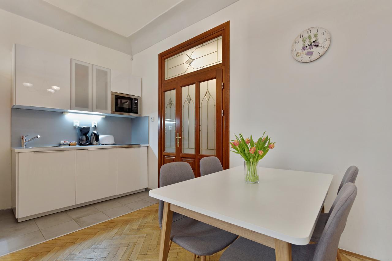 Historic Centre Apartments VIII Прага Екстер'єр фото